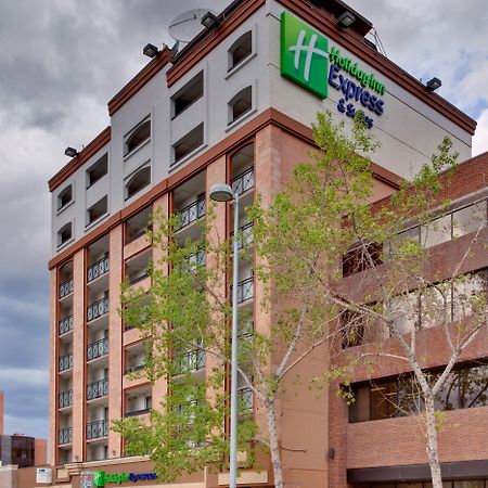 Holiday Inn Express And Suites Calgary By Ihg מראה חיצוני תמונה