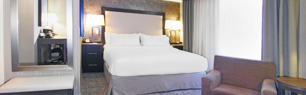 Holiday Inn Express And Suites Calgary By Ihg מראה חיצוני תמונה