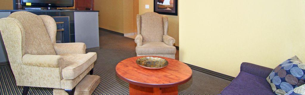Holiday Inn Express And Suites Calgary By Ihg מראה חיצוני תמונה