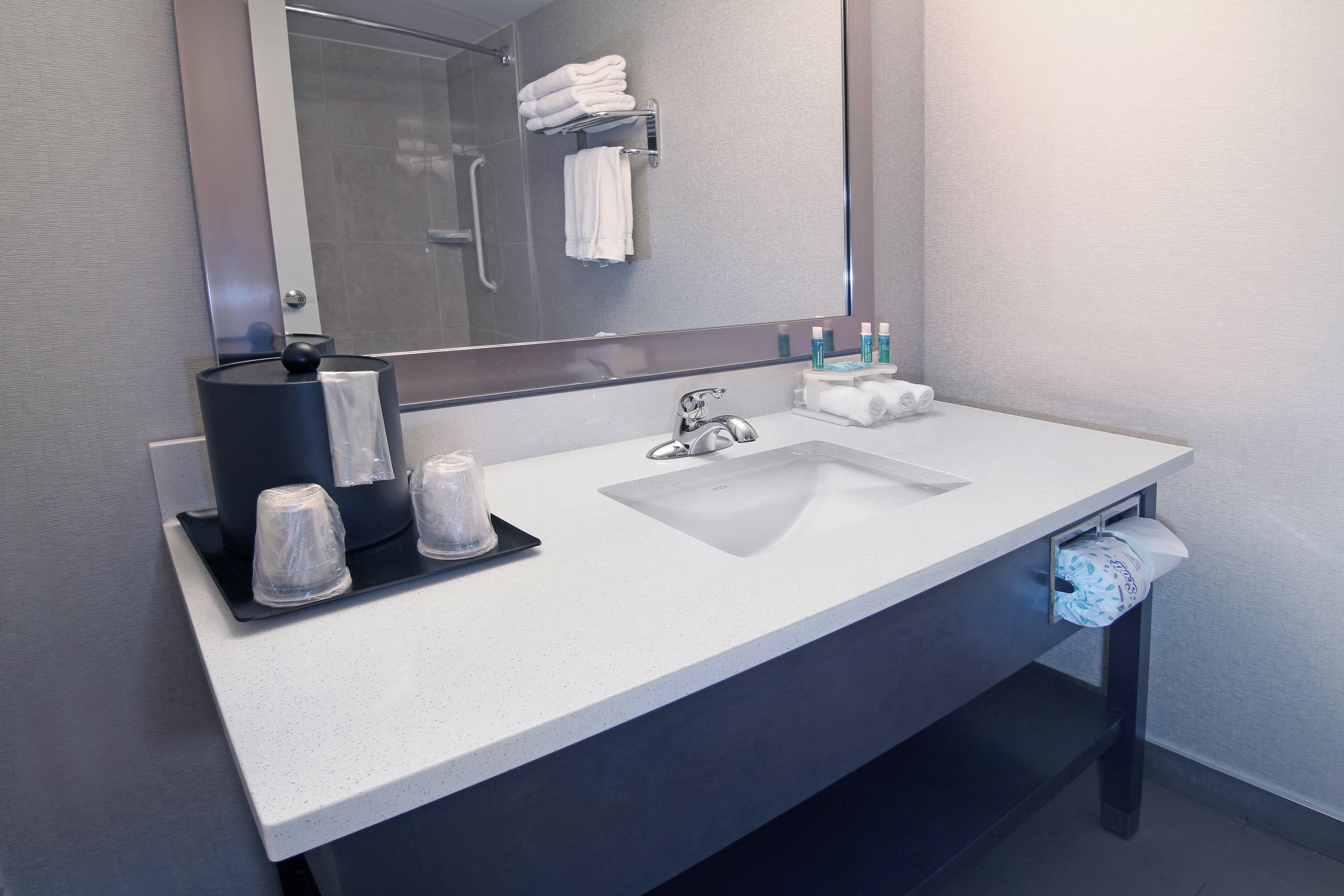 Holiday Inn Express And Suites Calgary By Ihg מראה חיצוני תמונה