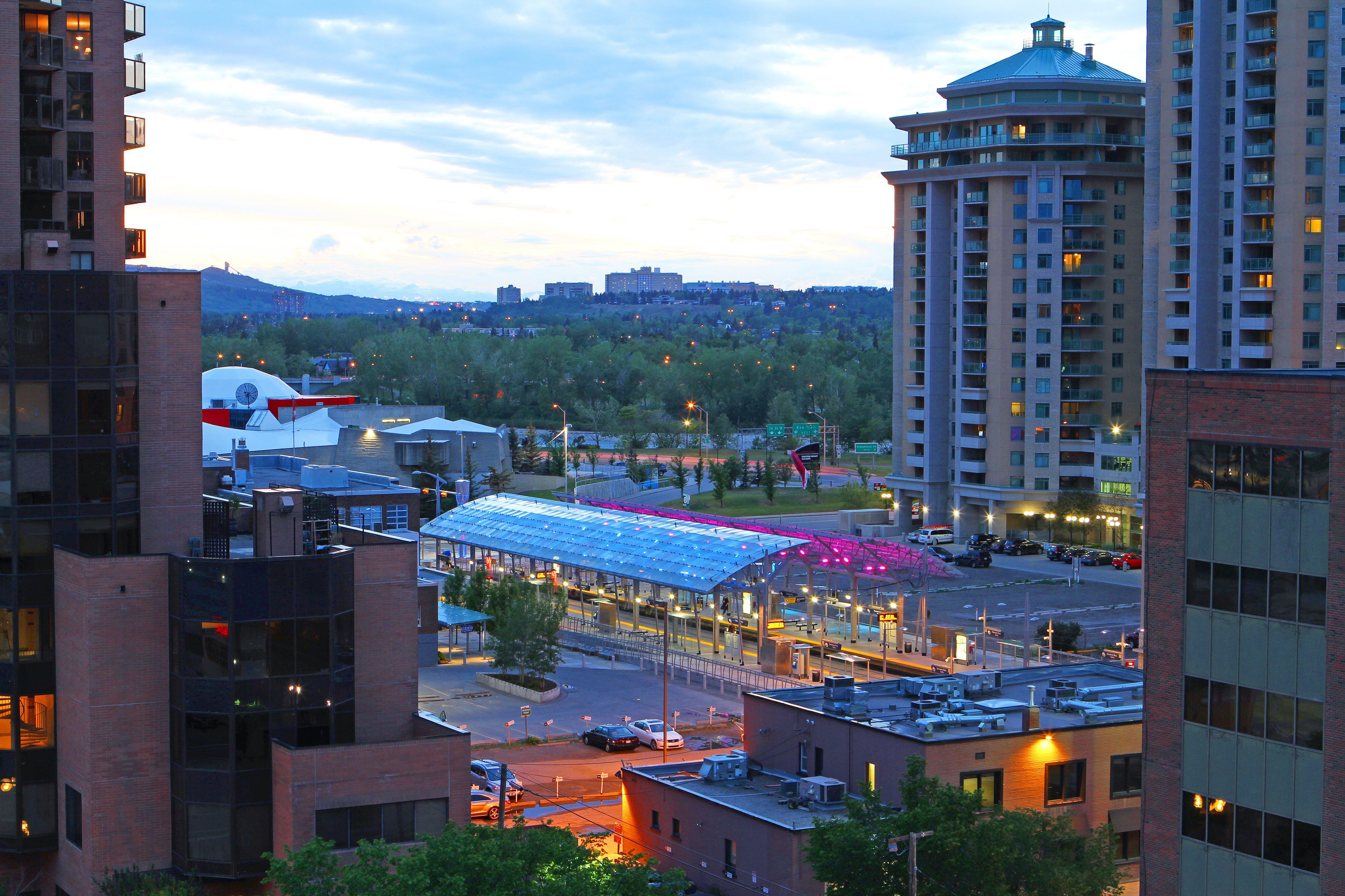 Holiday Inn Express And Suites Calgary By Ihg מראה חיצוני תמונה